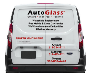 What are the benefits of hiring mobile windshield repair & replacement services?
