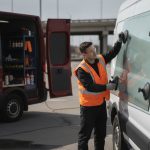 Shattered Car Window Cleanup in Ottawa: A Safe Step-by-Step Guide