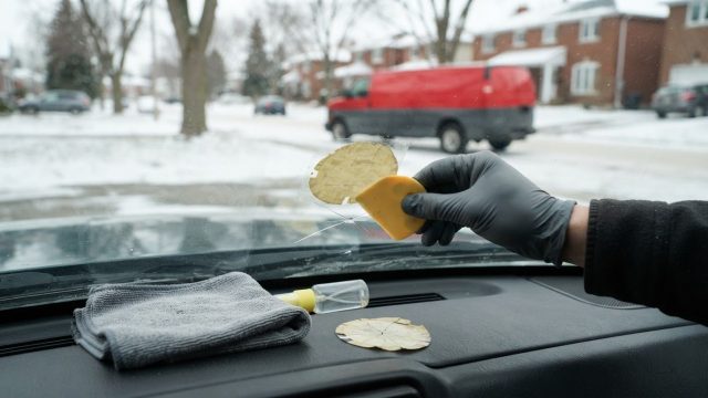 Removing Stickers from an Old Windshield: Safe Methods and When to Stop